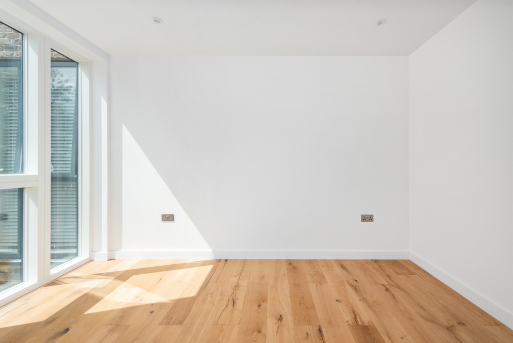 Amelie Mya Apartments, 1 Thomas Hardy  Mews, London SW16 1DQ